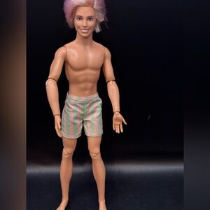 Ken  HPJ97 Made to Move Doll Flexible Joints & Blonde And Pink Hair Shorts 2022